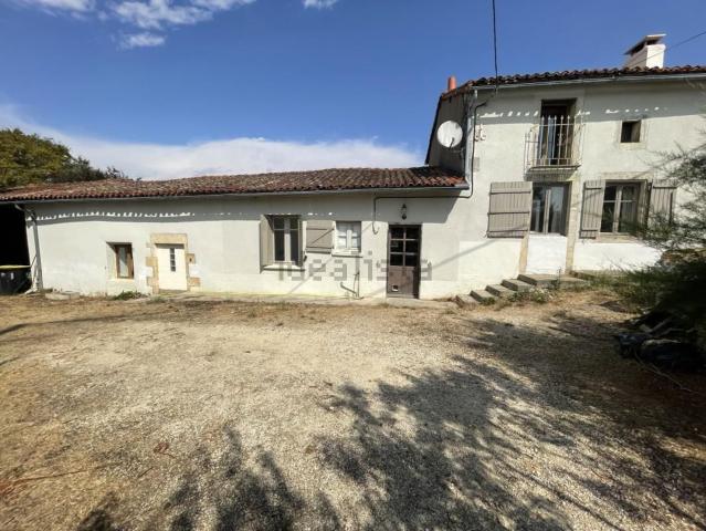 Maison, Savigné