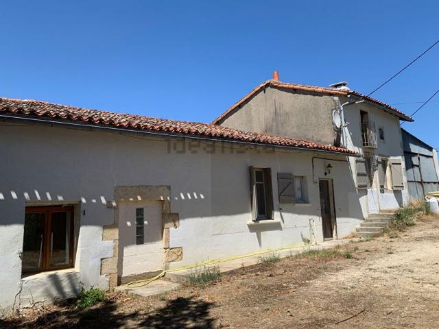 Maison, Savigné