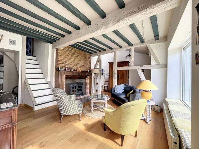 Maison, Savignies