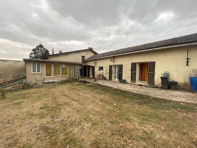 Maison, Savigny sous Faye