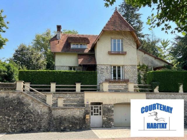 Maison, Savigny sur Clairis