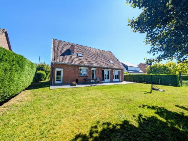 Maison, Sailly sur la Lys