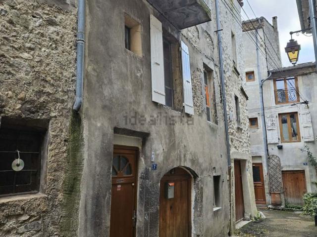 Maison, Saillans