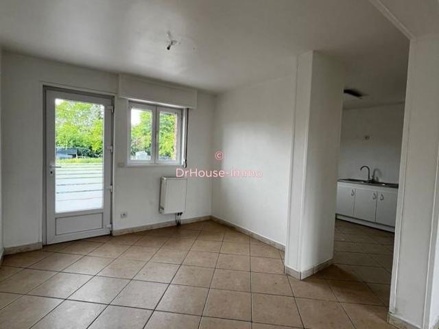 Maison saine et fonctionnelle Secteur calme et stratégique à Masny