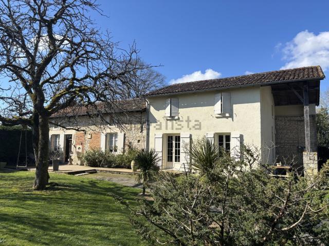 Maison, Saint Coutant