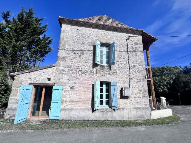 Maison, Saint Colomb de Lauzun