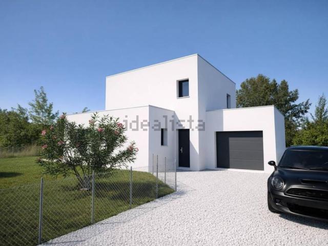Maison, Saint Contest