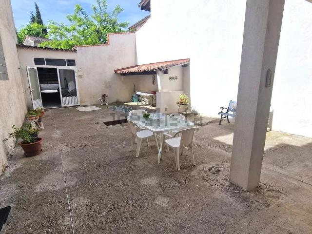 Maison, Saint Cannat