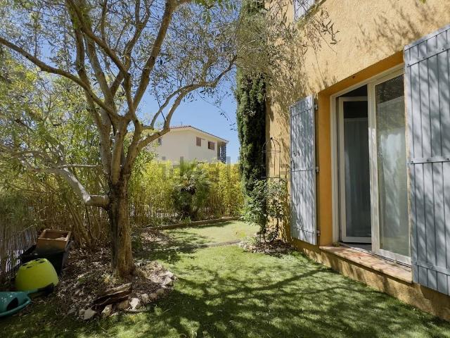 Maison, Saint Cannat