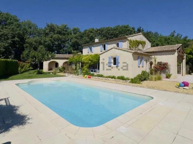 Maison, Saint Cannat