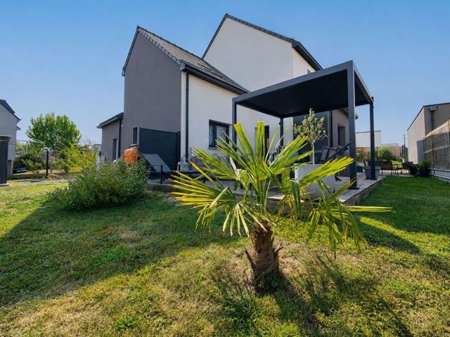 Maison, Saint Carné