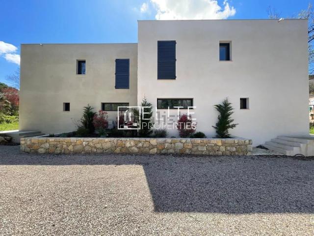 Maison, Saint Cézaire sur Siagne