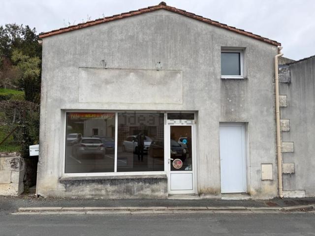 Maison, Saint Césaire