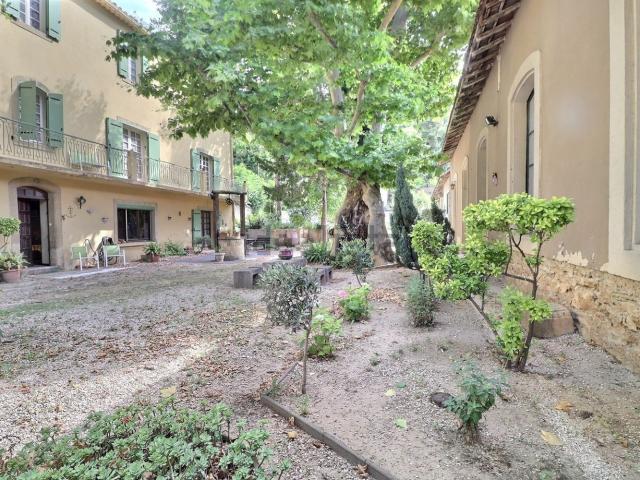 Maison, Saint Chamas