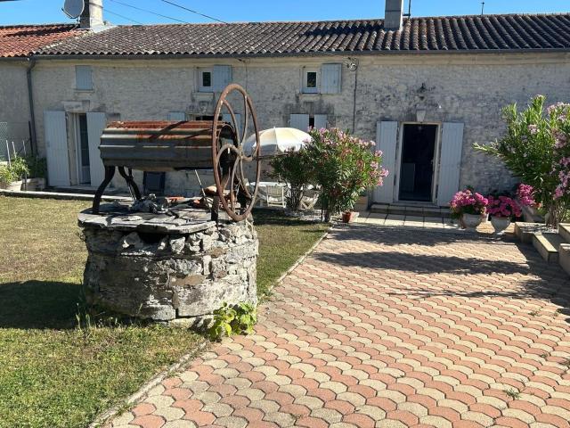 Maison, Saint Ciers du Taillon