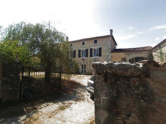 Maison, Nanclars