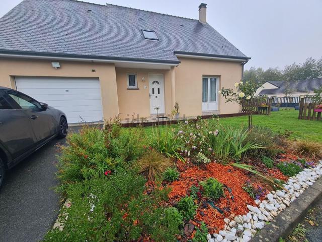 Maison, Saint Cyr en Pail