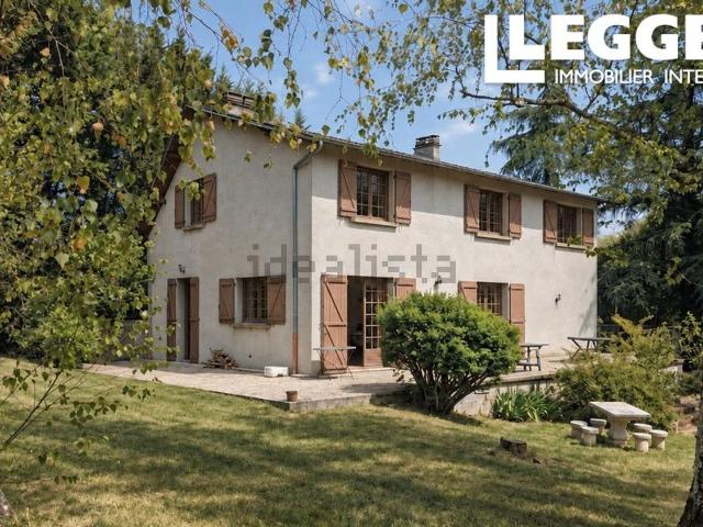 Maison, Saint Cyr la Roche