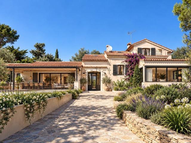 Maison, Saint Cyr sur Mer