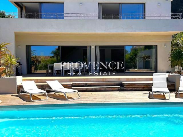 Maison, Saint Cyr sur Mer