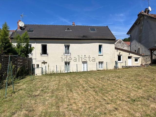 Maison, Saint Cyr sur Morin