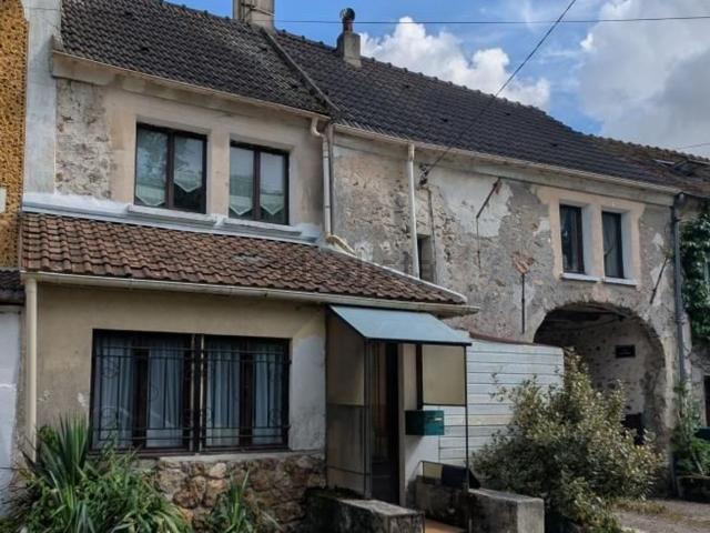 Maison, Saint Cyr sur Morin