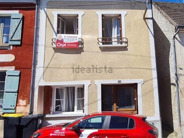 Maison, Saint Cyr sur Morin