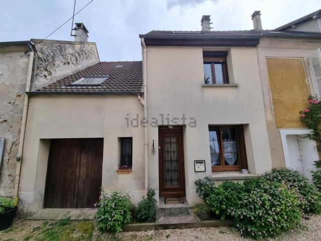 Maison, Saint Cyr sur Morin