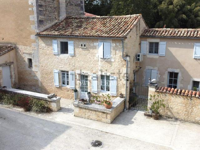 Maison, Saint Amant de Boixe