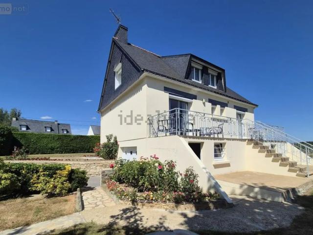 Maison, Saint Abraham