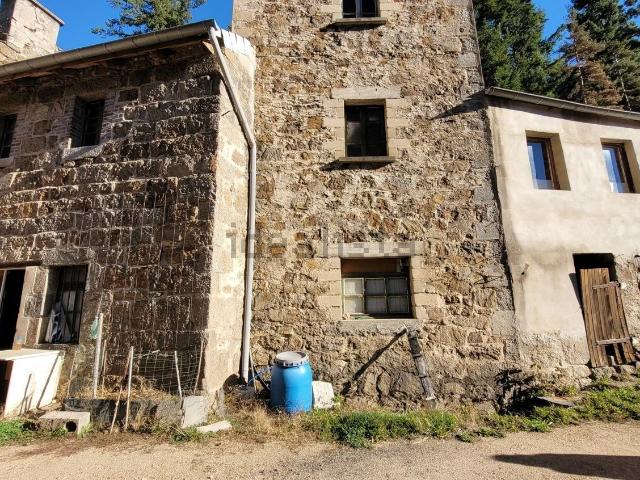 Maison, Saint Agrève