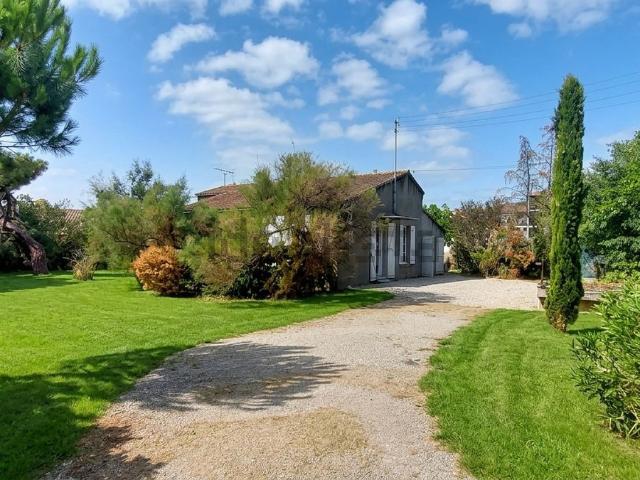 Maison, Saint Alban