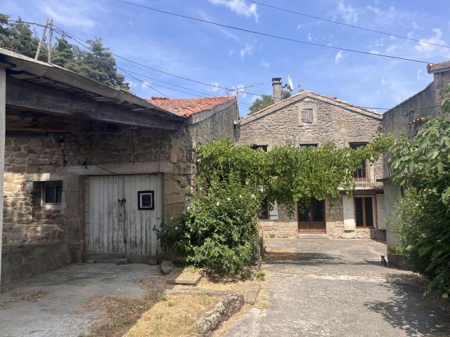 Maison, Saint Apollinaire de Rias