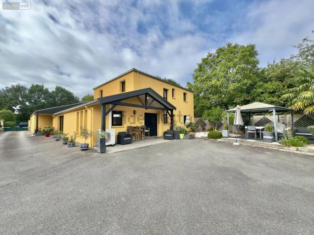 Maison, Saint Armel