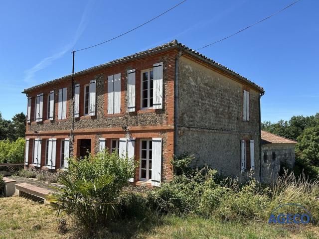 Maison, Saint Arroumex