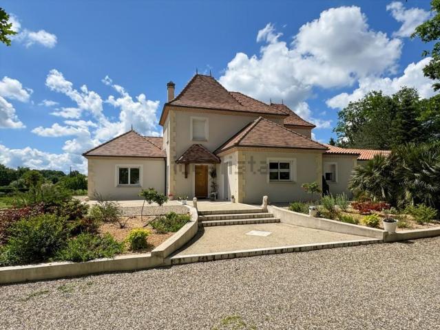 Maison, Saint Astier