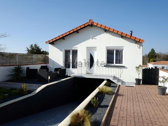Maison, Saint Avaugourd des Landes