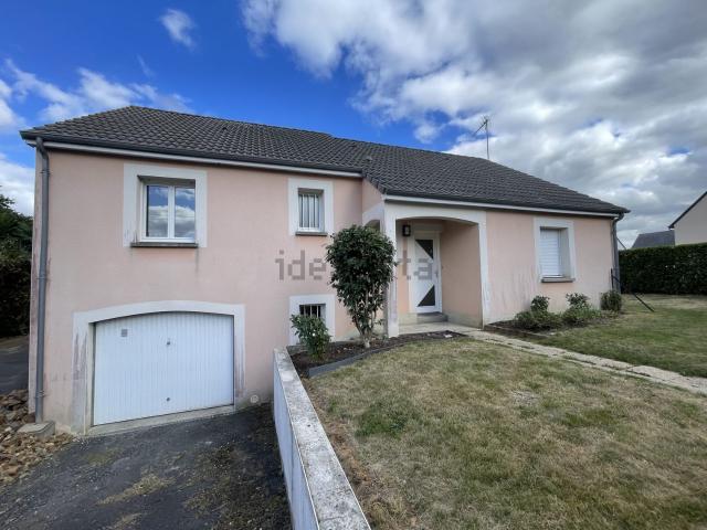 Maison, Saint Baudelle