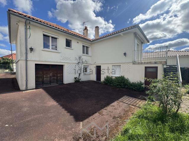 Maison, Saint Benoît
