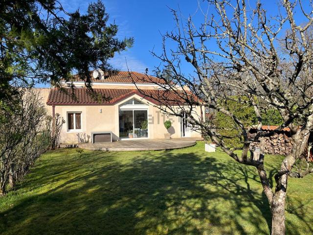 Maison, Saint Benoît