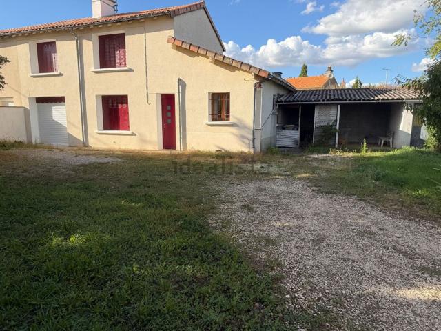 Maison, Saint Benoît