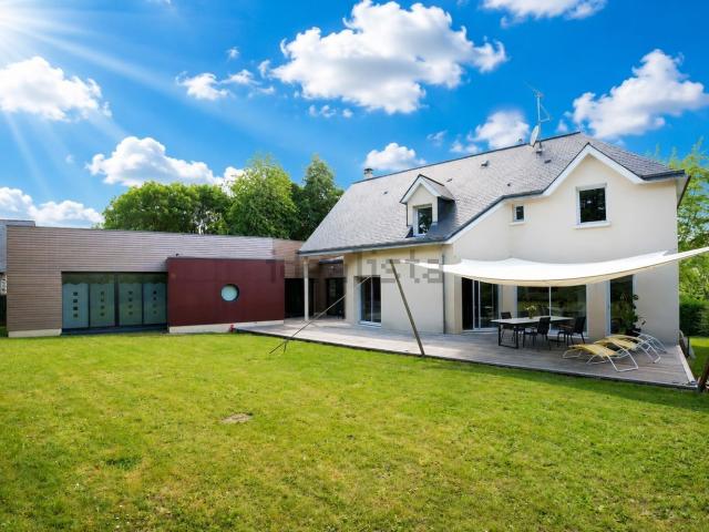 Maison, Saint Berthevin