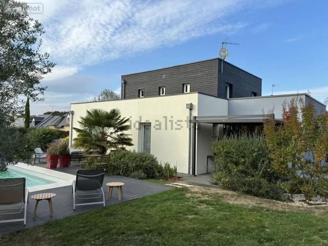 Maison, Saint Berthevin