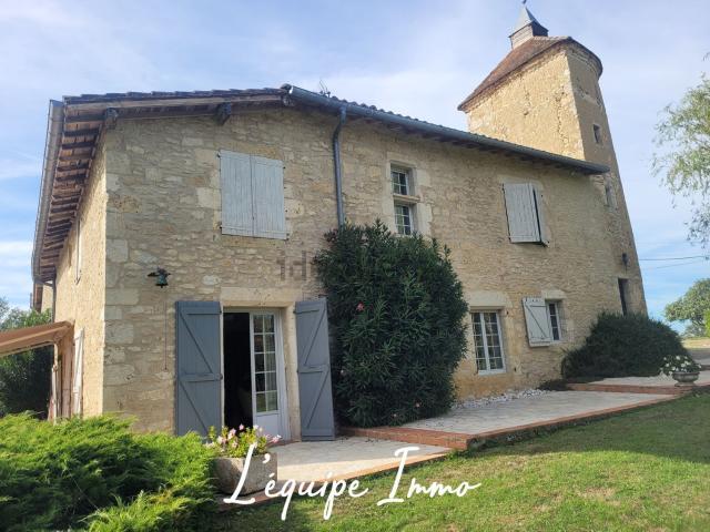 Maison, Saint Brès