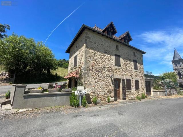 Maison, Saint Bressou