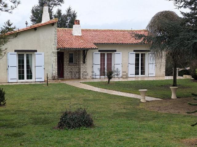 Maison, Saint Gelais