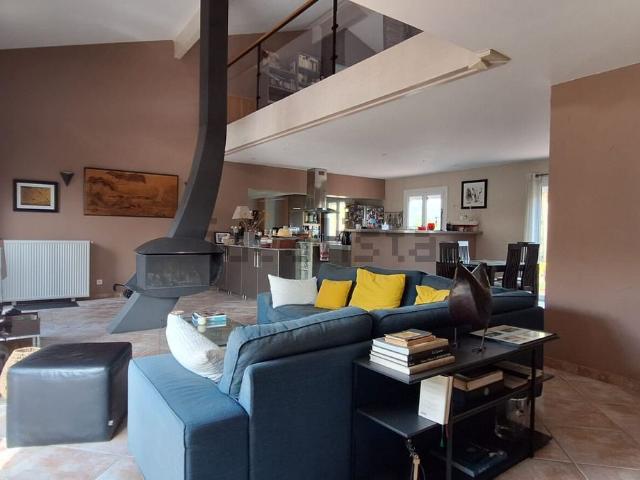 Maison, Saint Geniès Bellevue