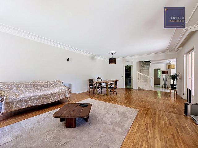 Maison Saint Genis Laval 5 pièce s 165 m2