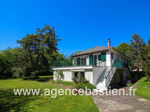 Maison, Saint Genis Pouilly