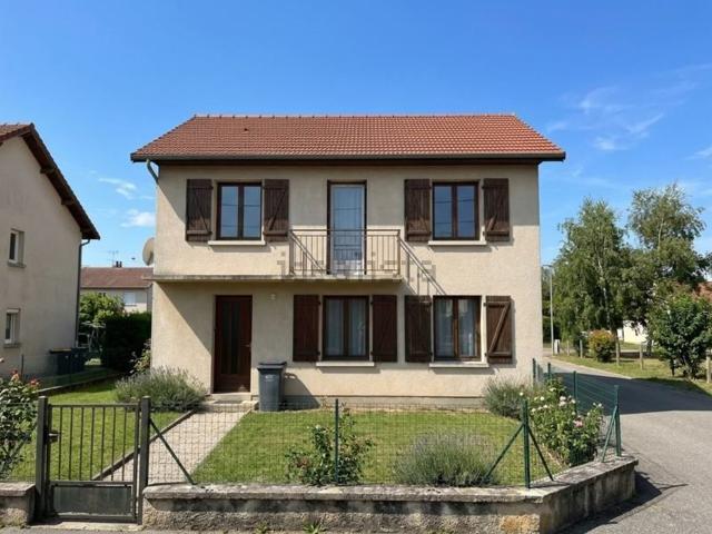 Maison, Saint Genix les Villages